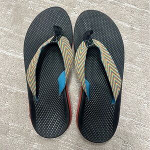 Chaco Flip Flops Women Size 8